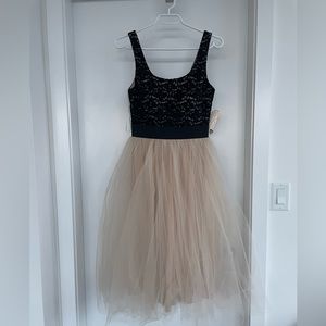 Prom/gala/wedding guest dress size 4